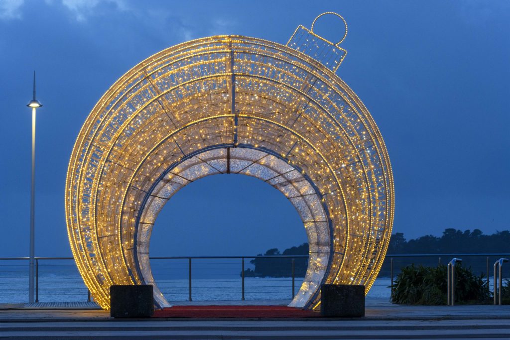 Décoration lumineuse "Les fééries de Noël" 2024