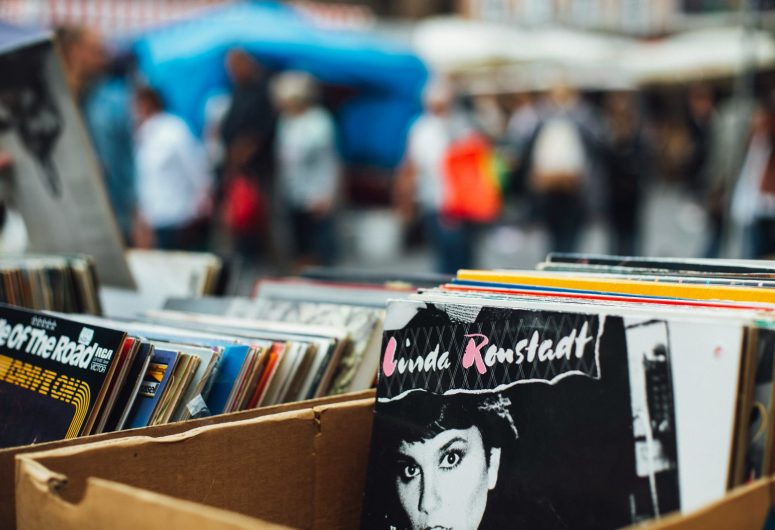 Brocante – Place du Meneyer